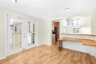 2324 Temple St, Sarasota, FL 34239 - Photo 15