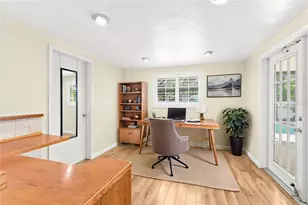 2324 Temple St, Sarasota, FL 34239 - Photo 13
