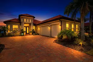 617 Maraviya Blvd, Nokomis, FL 34275 - Photo 1