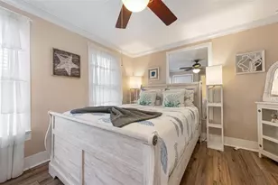 2245 Bahia Vista St, Sarasota, FL 34239 - Photo 17