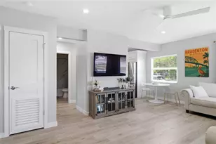 1902 St George Dr, Bradenton, FL 34208 - Photo 3
