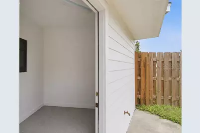 1902 Saint George Drive, Bradenton, FL 34208 - Photo 39