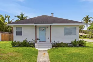 1902 St George Dr, Bradenton, FL 34208 - Photo 1