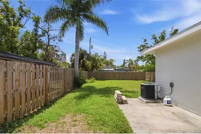 1902 Saint George Drive, Bradenton, FL 34208 - Photo 43
