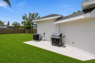 1902 St George Dr, Bradenton, FL 34208 - Photo 37