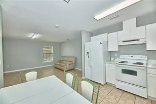 212 13th Ave W, Bradenton, FL 34205 - Photo 7