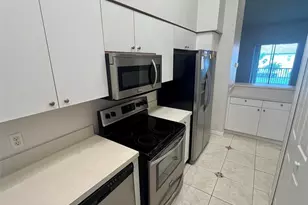 4236 Central Sarasota Pkwy, Sarasota, FL 34238 - Photo 3