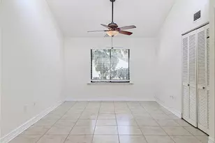 1601 Pelican Point Dr, Sarasota, FL 34231 - Photo 11