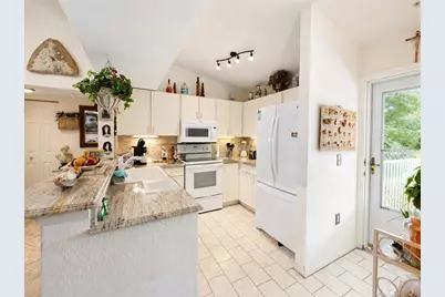 8294 Key Royal Circle #1631, Naples, FL 34119 - Photo 3