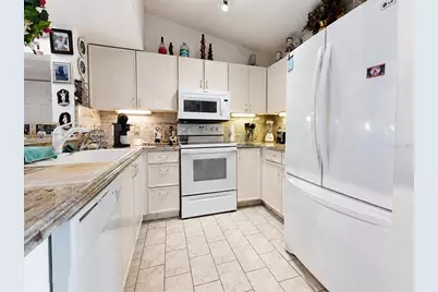 8294 Key Royal Circle #1631, Naples, FL 34119 - Photo 5