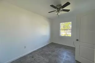 525 E Helen Ave, Punta Gorda, FL 33950 - Photo 23