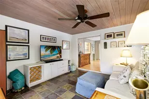 2070 Hyde Park St, Sarasota, FL 34239 - Photo 15