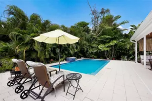 2070 Hyde Park St, Sarasota, FL 34239 - Photo 33