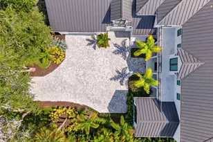656 Tropical Cir, Sarasota, FL 34242 - Photo 77