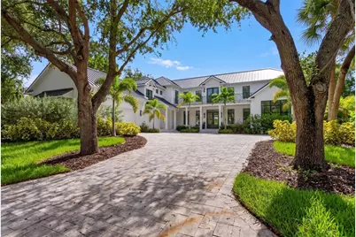 656 Tropical Circle, Sarasota, FL 34242 - Photo 3