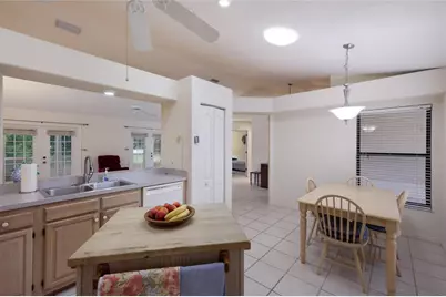 4413 74th Avenue E, Sarasota, FL 34243 - Photo 13
