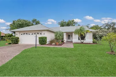 4413 74th Avenue E, Sarasota, FL 34243 - Photo 1