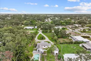 2404 Bispham Rd, Sarasota, FL 34231 - Photo 43
