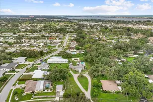 2404 Bispham Rd, Sarasota, FL 34231 - Photo 39