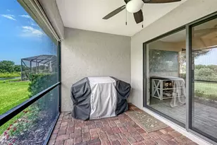 7226 34th St E, Sarasota, FL 34243 - Photo 43