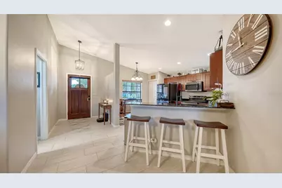 7226 34th Street E, Sarasota, FL 34243 - Photo 13