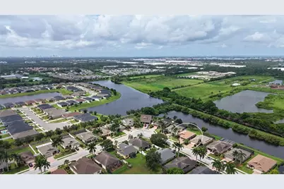 7226 34th Street E, Sarasota, FL 34243 - Photo 53