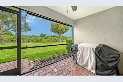 7226 34th Street E, Sarasota, FL 34243 - Photo 41