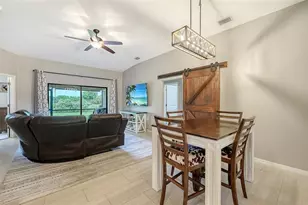 7226 34th St E, Sarasota, FL 34243 - Photo 5