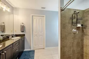 7226 34th St E, Sarasota, FL 34243 - Photo 29