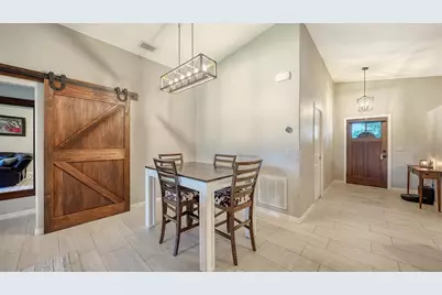 7226 34th Street E, Sarasota, FL 34243 - Photo 15