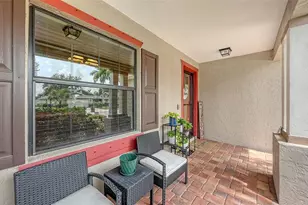 7226 34th St E, Sarasota, FL 34243 - Photo 3