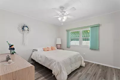 808 53rd Avenue E #18, Bradenton, FL 34203 - Photo 17