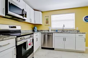601 St Judes Dr, Longboat Key, FL 34228 - Photo 3