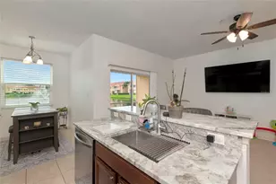 3426 Parkridge Cir, Sarasota, FL 34243 - Photo 17