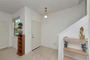 3426 Parkridge Cir, Sarasota, FL 34243 - Photo 23