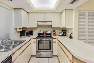 3715 Pinecone Ct, Sarasota, FL 34238 - Photo 13