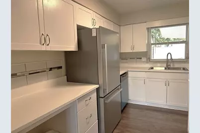 2740 Heather Place, Sarasota, FL 34235 - Photo 9
