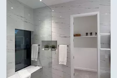 2306 Valencia Drive, Sarasota, FL 34239 - Photo 21