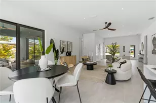 2306 Valencia Dr, Sarasota, FL 34239 - Photo 15