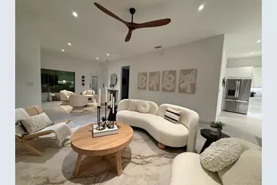 2306 Valencia Drive, Sarasota, FL 34239 - Photo 15