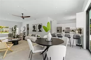 2306 Valencia Dr, Sarasota, FL 34239 - Photo 13