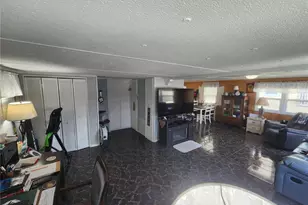 130 Capri Dr, Palmetto, FL 34221 - Photo 15