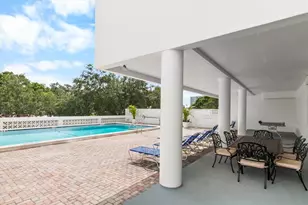 33 S Gulfstream Ave, Sarasota, FL 34236 - Photo 5