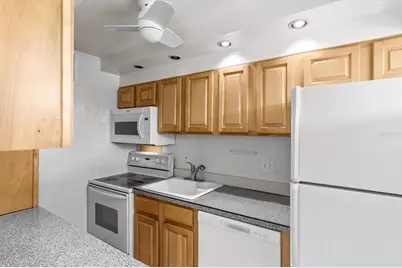 33 S Gulfstream Avenue #305, Sarasota, FL 34236 - Photo 19