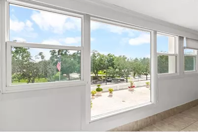 33 S Gulfstream Avenue #305, Sarasota, FL 34236 - Photo 17