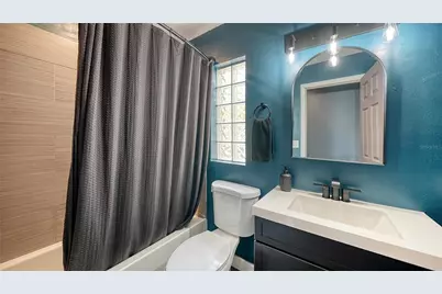 1551 Georgetowne Lane, Sarasota, FL 34232 - Photo 21