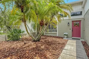 1551 Georgetowne Ln, Sarasota, FL 34232 - Photo 3