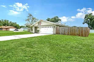 1551 Georgetowne Ln, Sarasota, FL 34232 - Photo 3