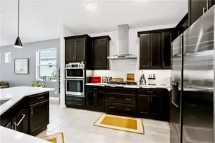 4427 Renwick Dr, Parrish, FL 34219 - Photo 9