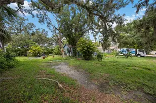 2126 Olentary St, Sarasota, FL 34231 - Photo 3